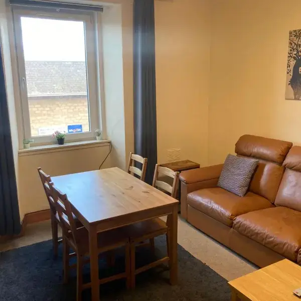 2 Bed Central Ness Apart - May Court