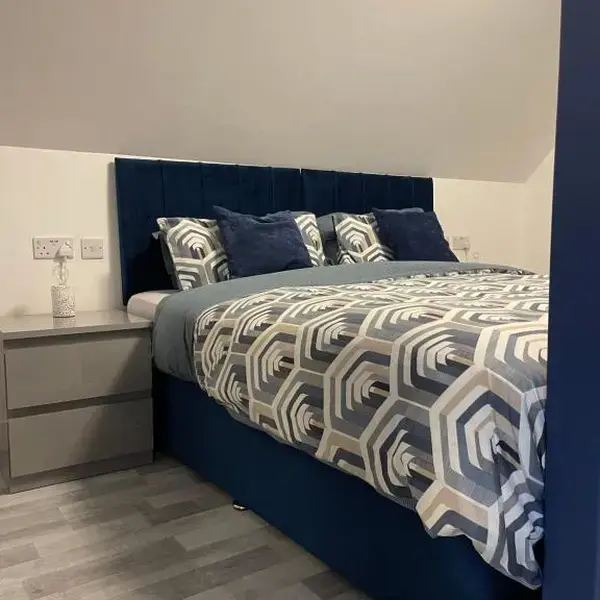 Lochside Loft - Self Catering Apartment for 2 In a great location for Inverness Airport and both Cabot Highlands & Nairn Golf Courses