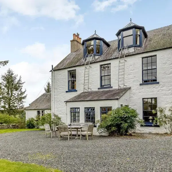 5 Bed in Blacklunans CA409