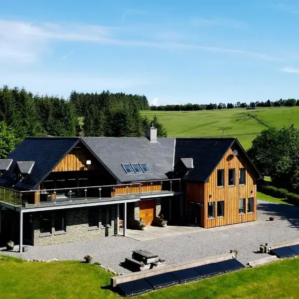 Ben Luna Lodge
