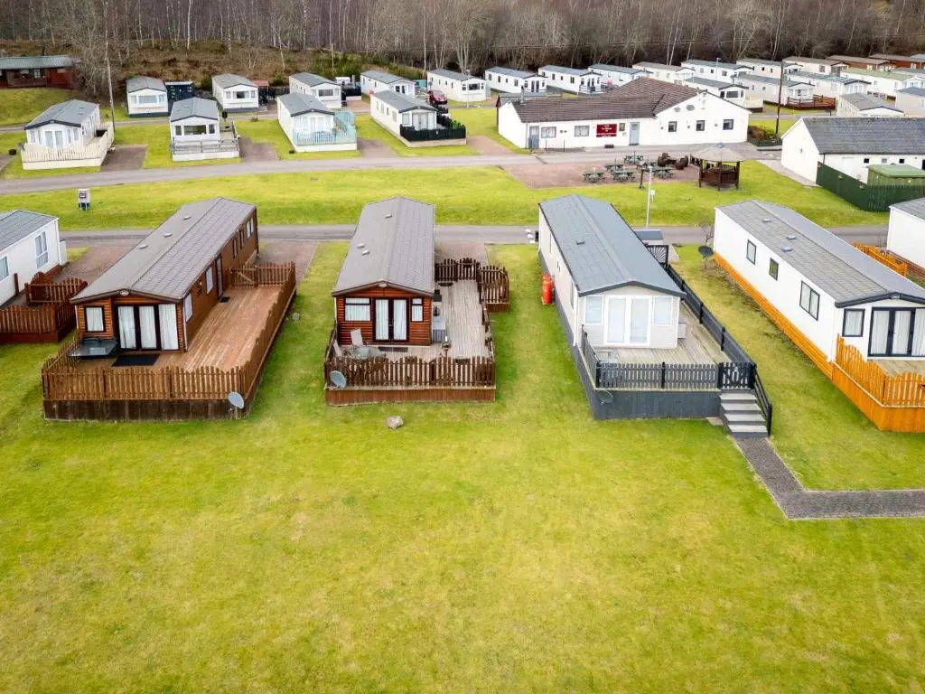 an aerial view of a bunch of model homes at Chalet Monarch by Interhome in Aviemore