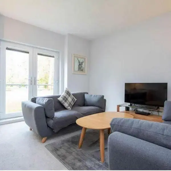 2 Bedroom Hedgefield Apartment 41-Free Parking