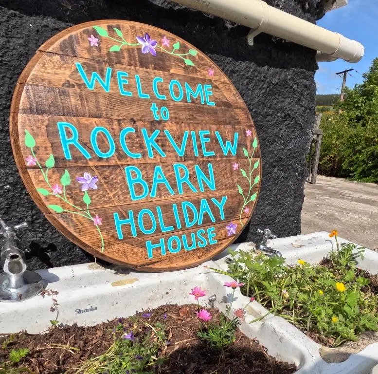 a sign that says welcome to rockleigh barn holiday house at Rockview Barn in Dufftown