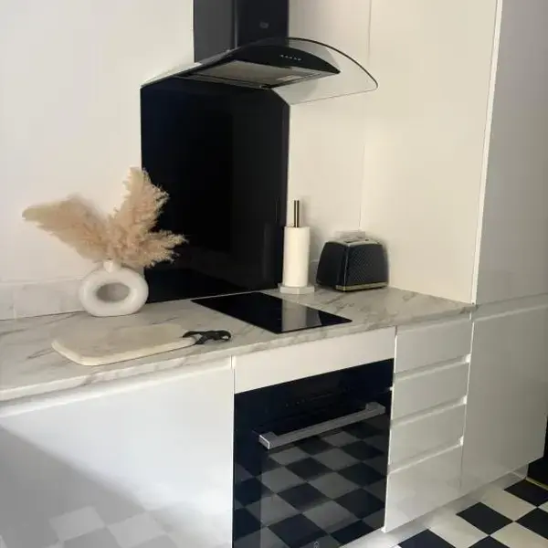 Murray Apartment