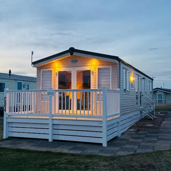Casa MALC Caravan