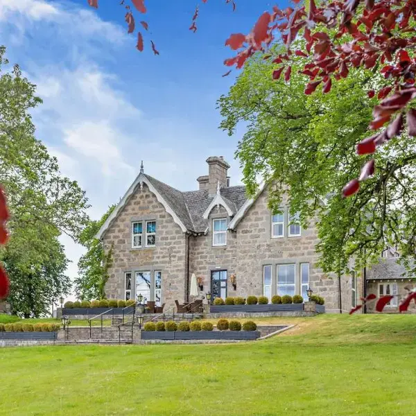 Muckrach Country House