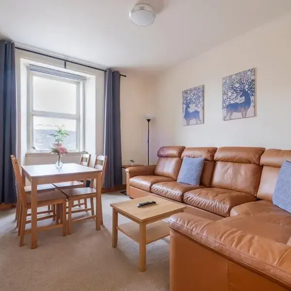 2 Bed Central Apart - May Court