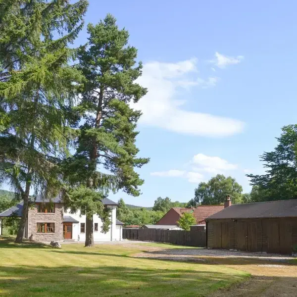 Battanropie Lodge