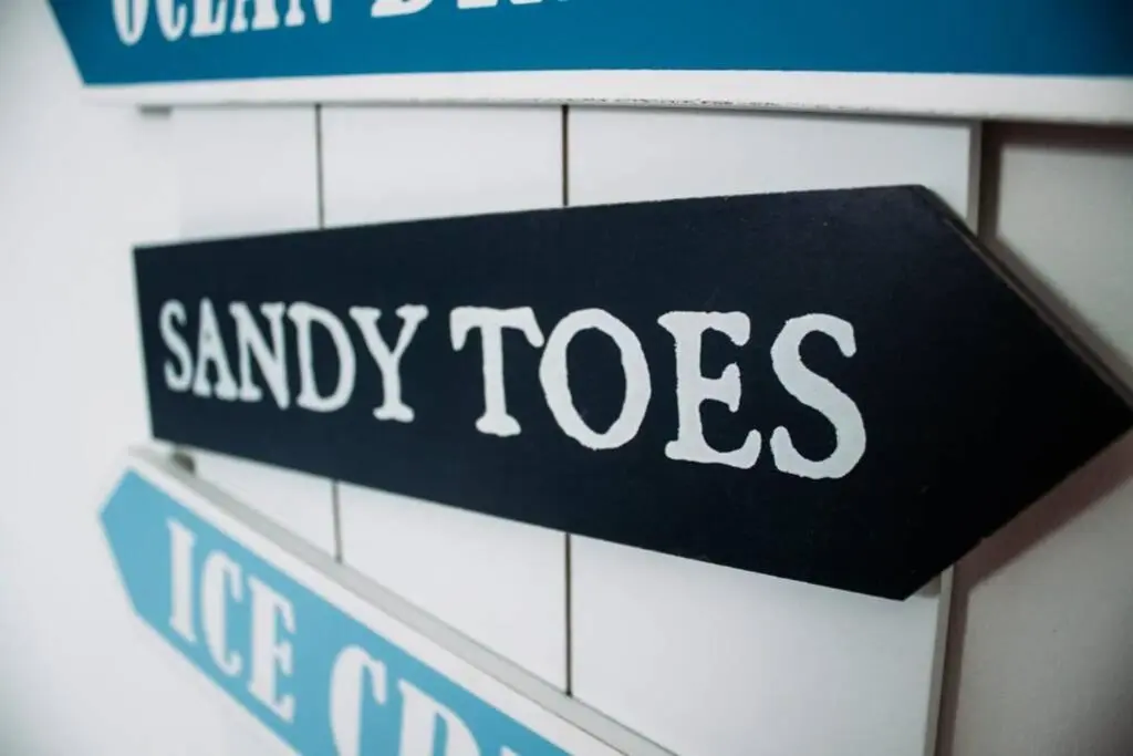 a sign that says sammy toes on a wall at Craigewan Cottage Seatown Cullen in Cullen