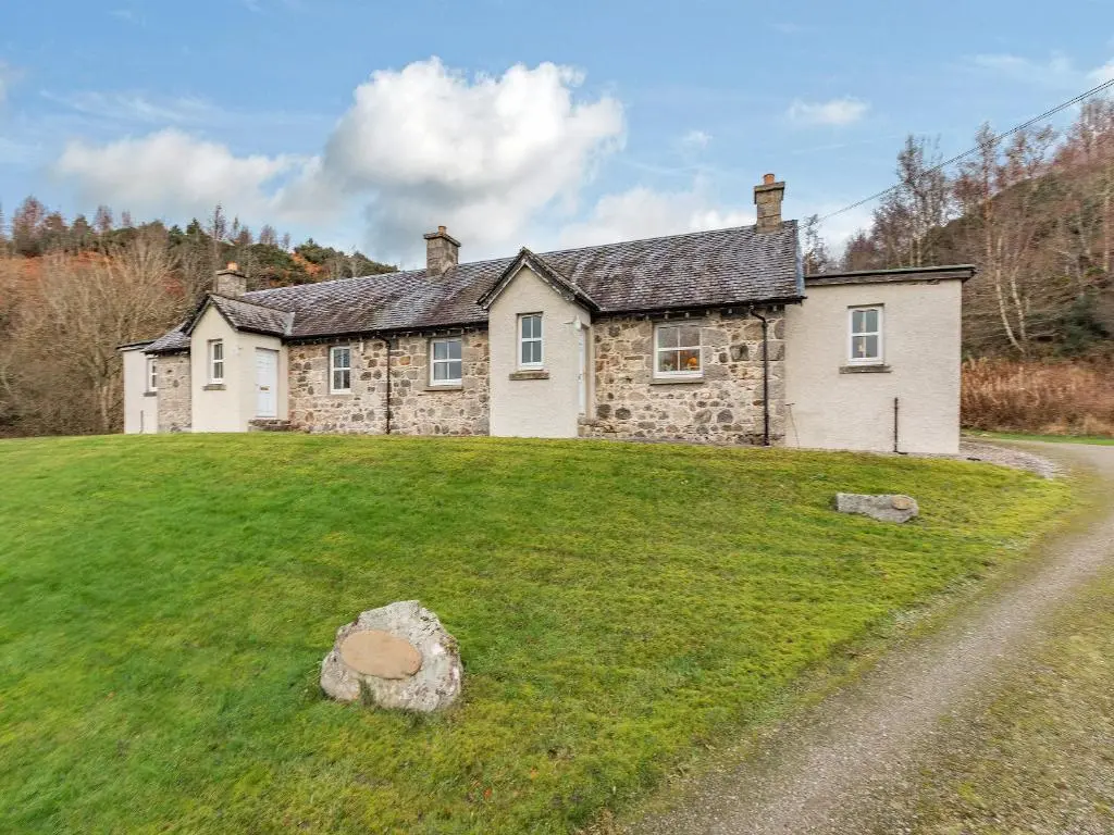 an old stone house with a large yard at Allt Na Criche - Ukc5762 in Laggan