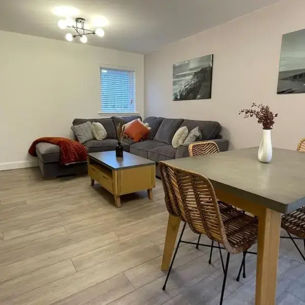 Harbourside by Caithness Luxury Apartments NC500 - 2 Bedroom holiday home - Sleeps Work teams upto 2 & holiday makers upto 6 with bike store