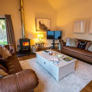 Riverside Lodge - Seasgair Lodges