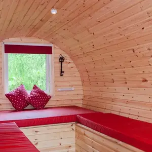 BCC Lochness Hostel pods