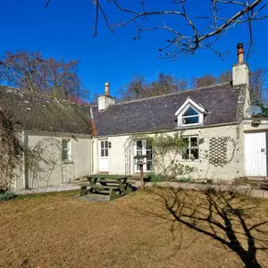 Finest Retreats - Corrennie School Cottage