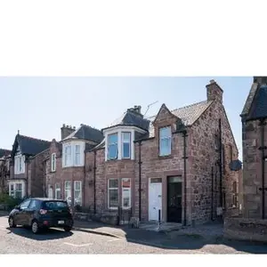 Hawthorn villa