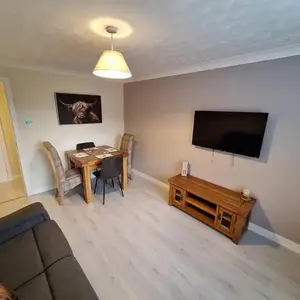 Modern Two Bed City Apartment!!