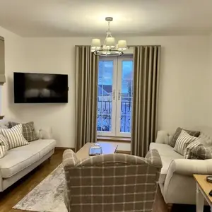 Royal Gardens Apartment 19