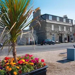 The Davron Hotel