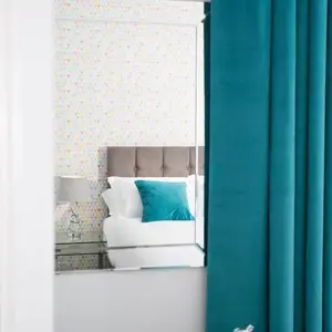 Crown Apartment