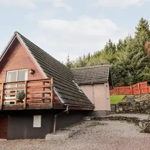 Larchfield Chalet 2