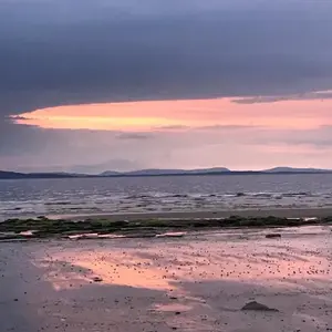 Ceol Na Mara Cottage by the sea