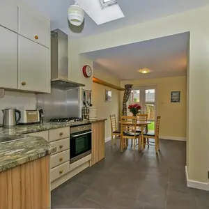 Cosy Cottage Close to East Beach