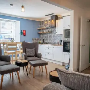 Great Glen Way Canal Side Apartment