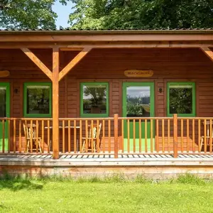 Marcassie Farm Lodges - Blackthorn Studio